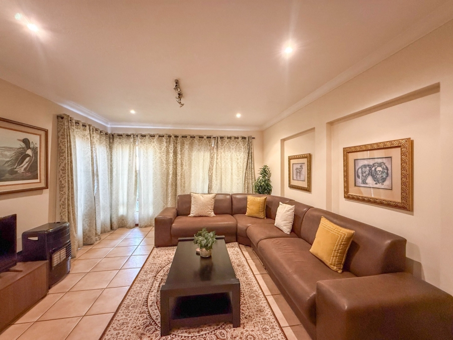 4 Bedroom Property for Sale in Eagles Landing North West